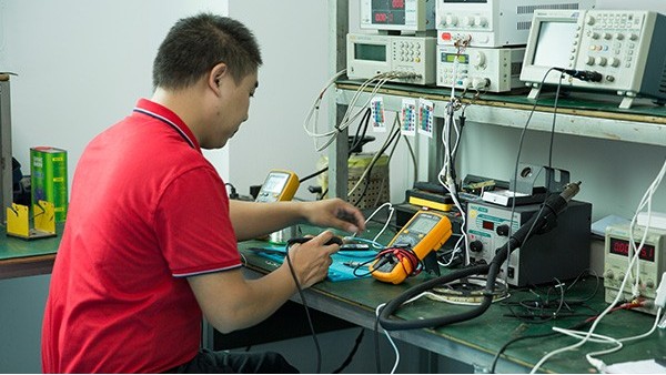 深圳的led控制器厂家需要避免这么一些事情